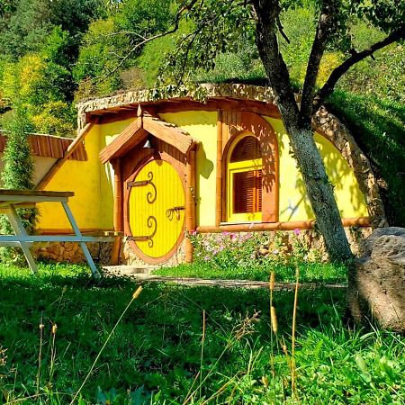 Cozy House Hotel Dilidzjan Buitenkant foto