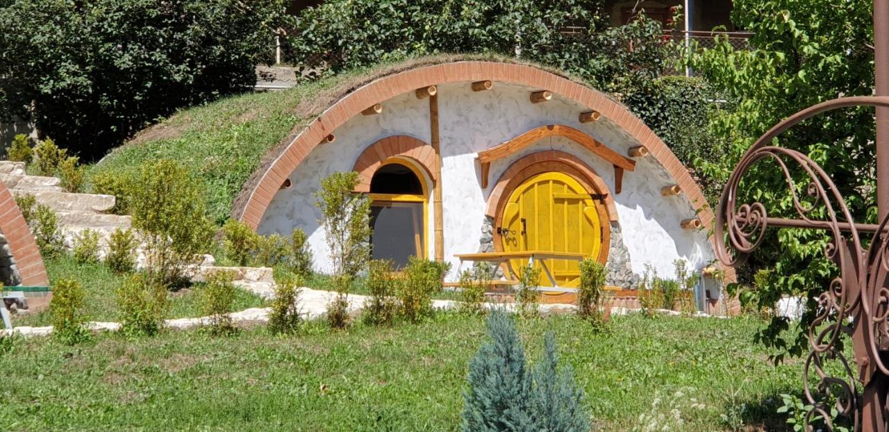 Cozy House Hotel Dilidzjan Buitenkant foto