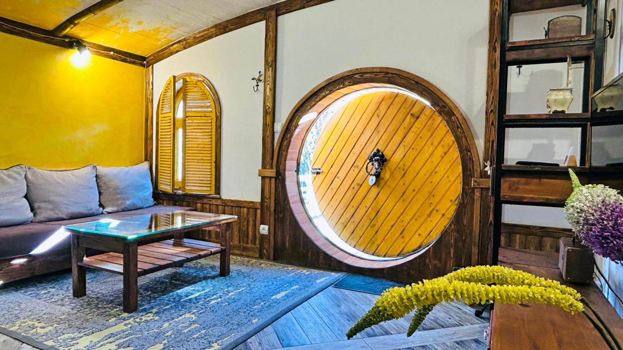 Cozy House Hotel Dilidzjan Buitenkant foto