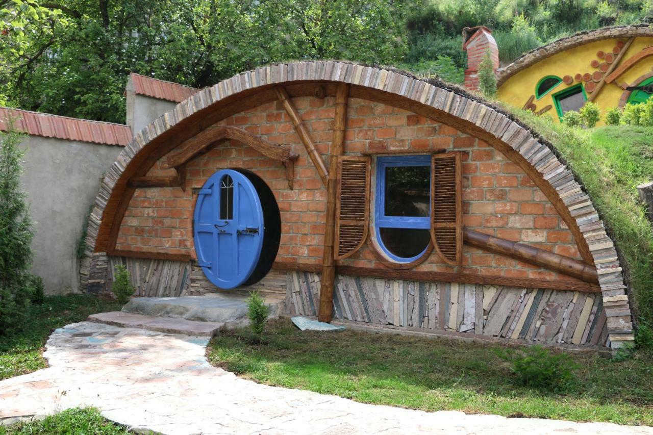 Cozy House Hotel Dilidzjan Buitenkant foto