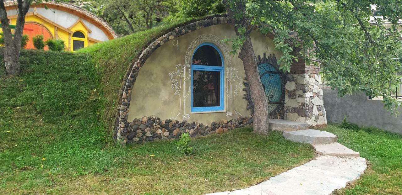Cozy House Hotel Dilidzjan Buitenkant foto
