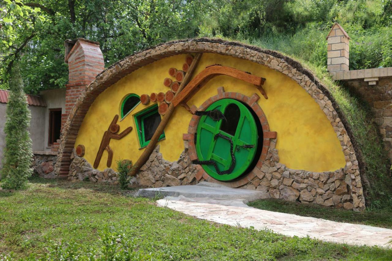 Cozy House Hotel Dilidzjan Buitenkant foto
