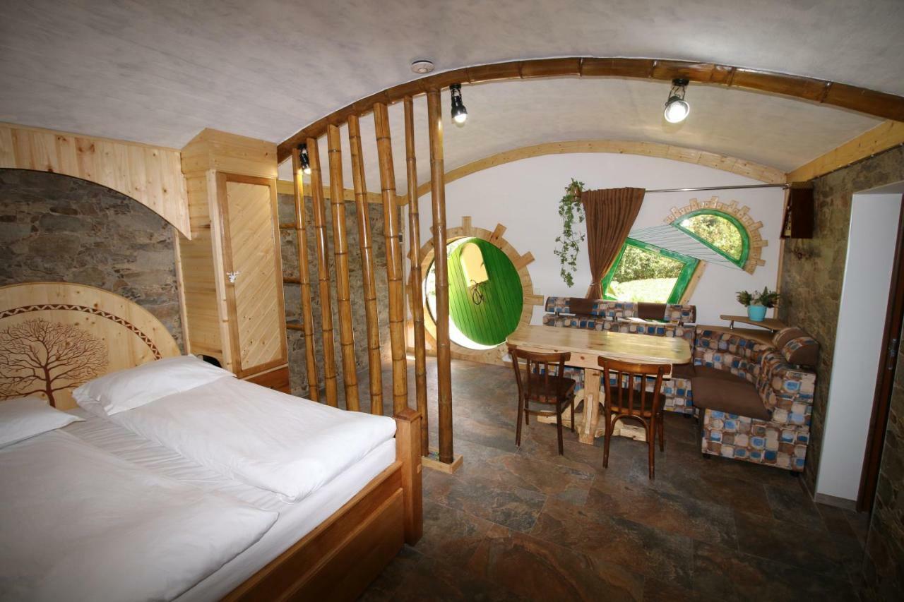 Cozy House Hotel Dilidzjan Buitenkant foto